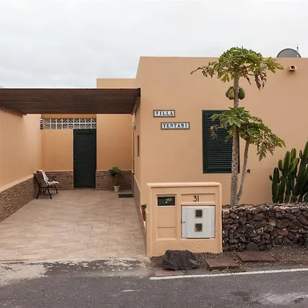 Luz Villa *